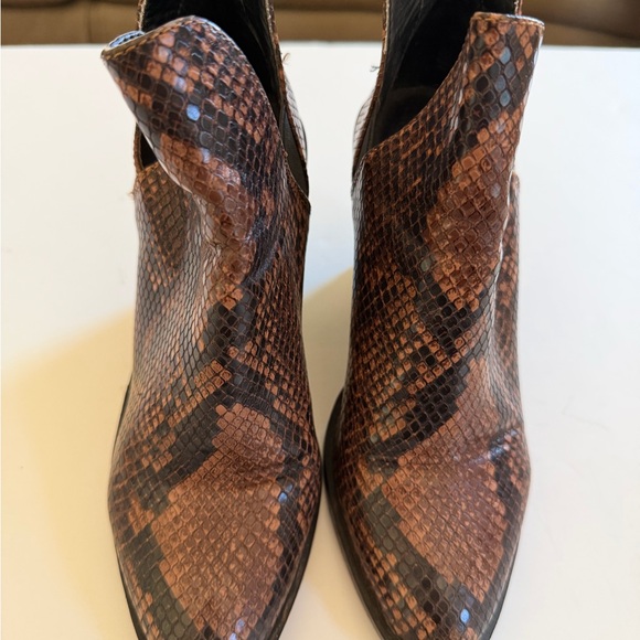 Steve Madden Shoes - Steve Madden Snakeskin Pattern Ankle Booties